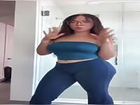 Thick girl looking for a master